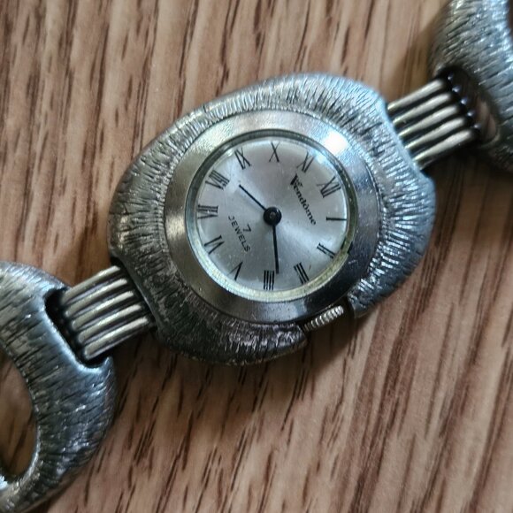 Vintage Vendome Women Wristwatch Silver Tone Analog Handwinding 7 Jewels Watch - Picture 5 of 12